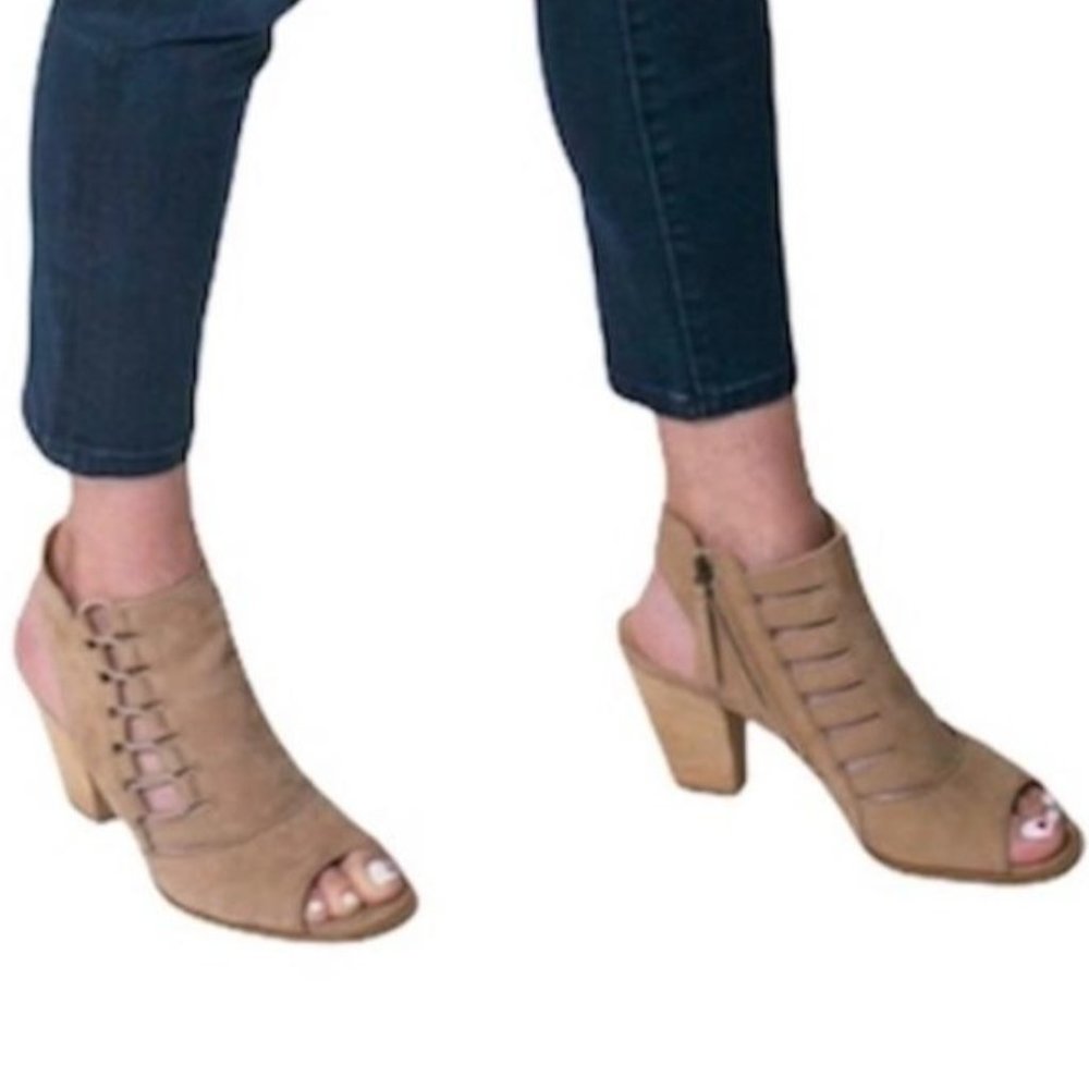 Paul Green Sabrina Leather Beige Tan Sandal Size 7.5